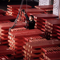 Производство меди. Архивное фото Производство меди. Архивное фото