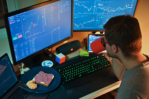 Трейдер во время удаленной работы