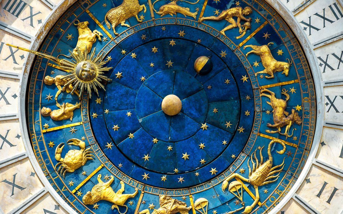 Часовая башня или Торре-делл’Оролоджо на площади Святого Марка в Венеции