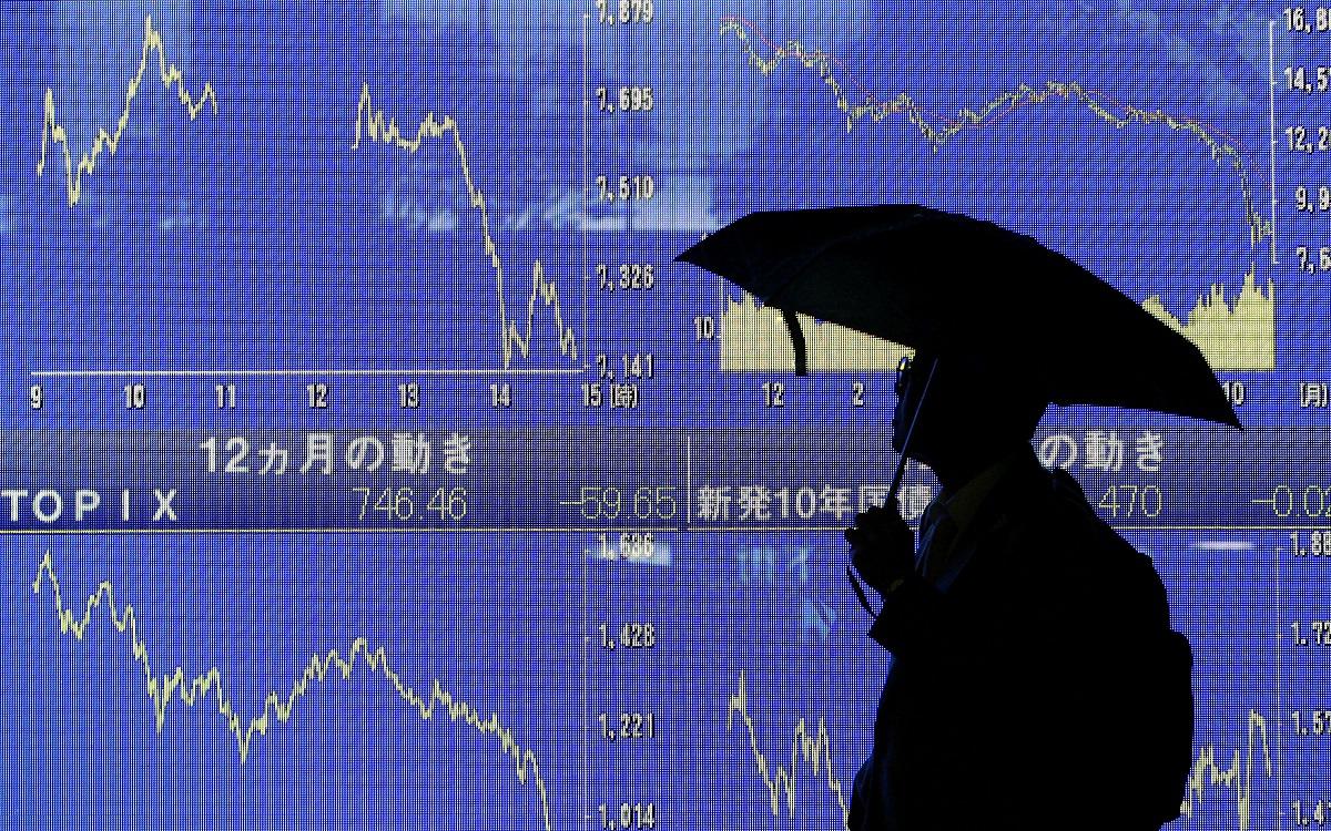 Конъюнктура рынка (от латинского слова conjungo — «соединять», «связывать») — это совокупность экономических условий, которые складываются в определенный момент времени и определяют, как работает рынок