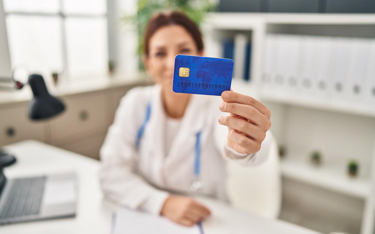 Даже после полного погашения кредита, по которому были допущены просрочки, кредитная история портится